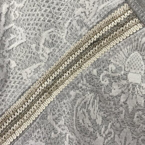 Maurices Womens Lace Overlay Gray Long Sleeve Sweater Top Medium - Picture 3 of 10